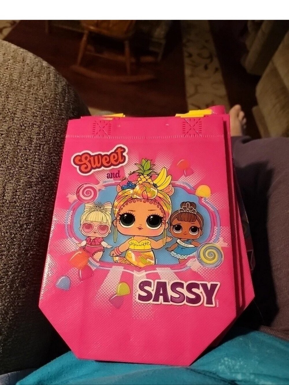 LOL Dolls Surprise Reusable Gift Bags 4- Sweet & Sassy, 1- Extra Flavor